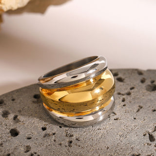 The Loma Ring